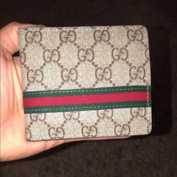 Gucci wallet - Picture 1 of 1